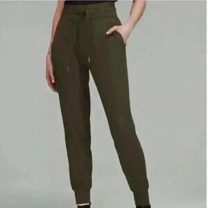 Lulu Lemon Ready to Rulu Joggers